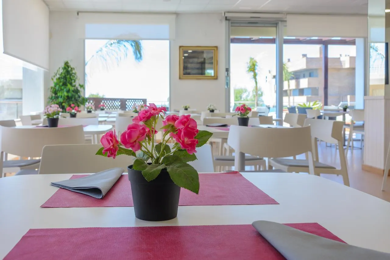 Apartamento MedPlaya Albatros Family Salou 0*,