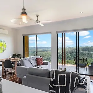 https://the-ridge-at-maleny.queenslandhotels.net
